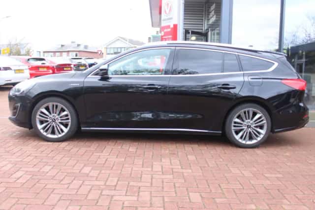 Ford Focus (2019) thumbnail 2