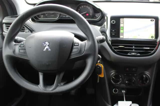 Peugeot 208 (2019) thumbnail 7