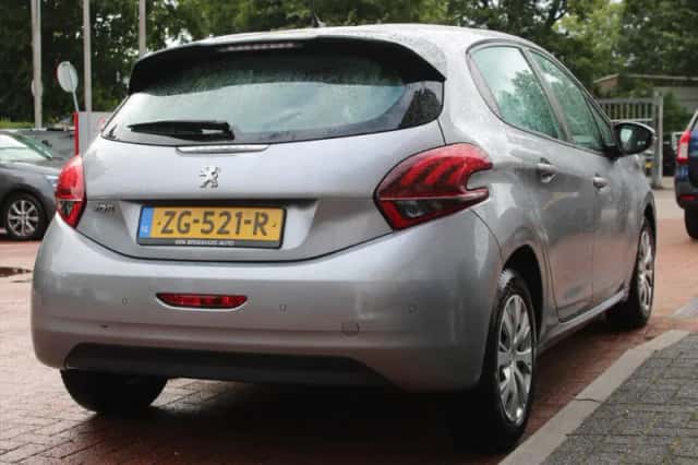 Peugeot 208 (2019) thumbnail 5