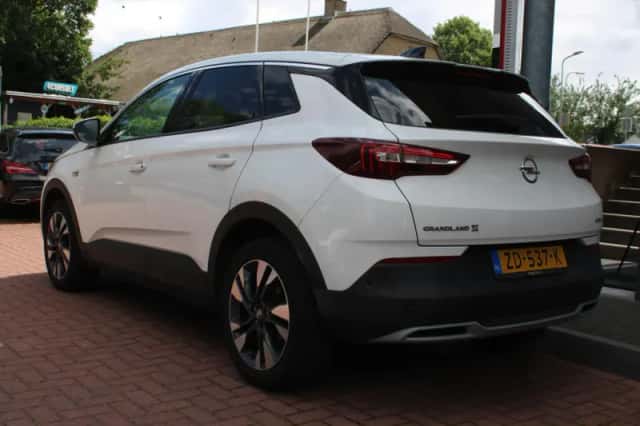Opel Grandland X (2019) thumbnail 3