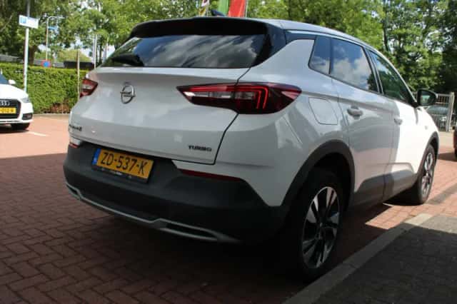 Opel Grandland X (2019) thumbnail 5