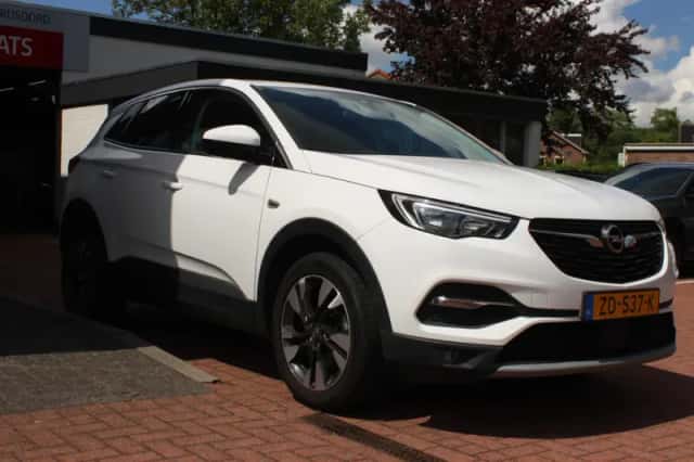 Opel Grandland X (2019) thumbnail 6