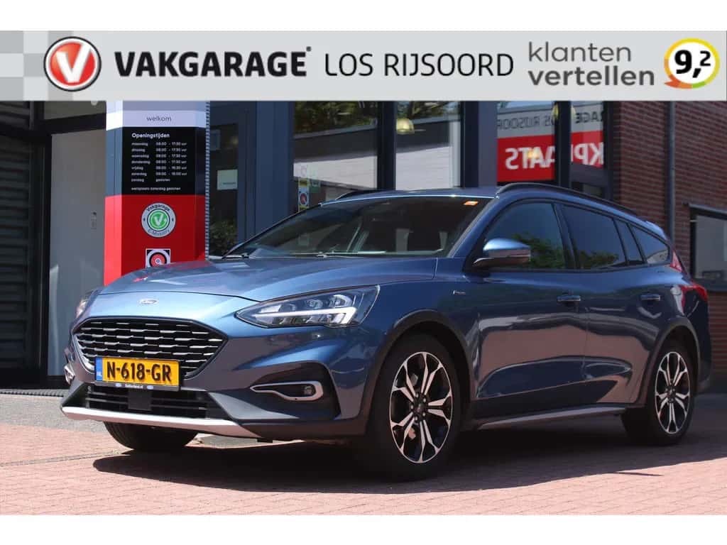Ford Focus (2021) — foto 1