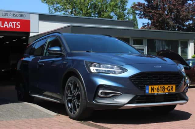 Ford Focus (2021) thumbnail 6