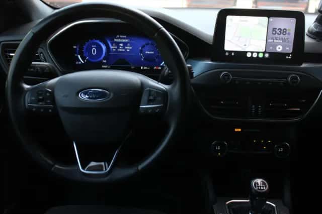 Ford Focus (2021) thumbnail 7
