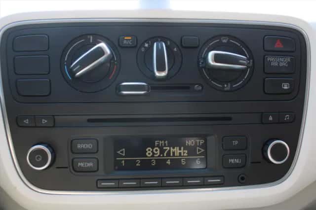 SEAT Mii (2014) thumbnail 9