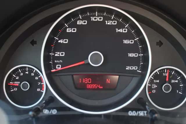 SEAT Mii (2014) thumbnail 10