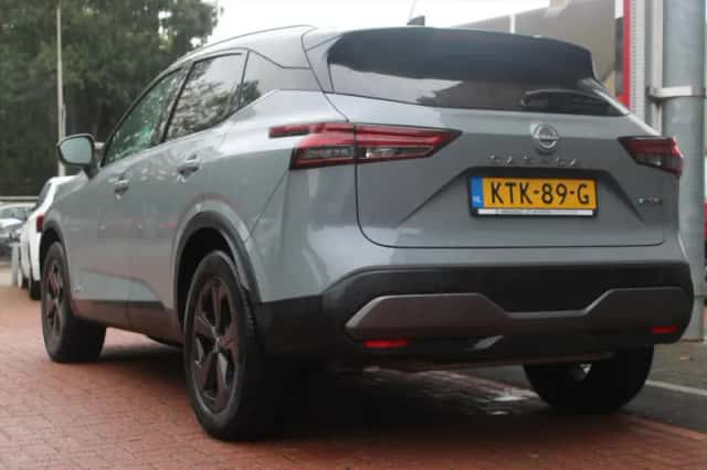 Nissan Qashqai (2024) thumbnail 3