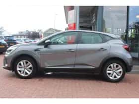 Renault Captur (2020) thumbnail 2