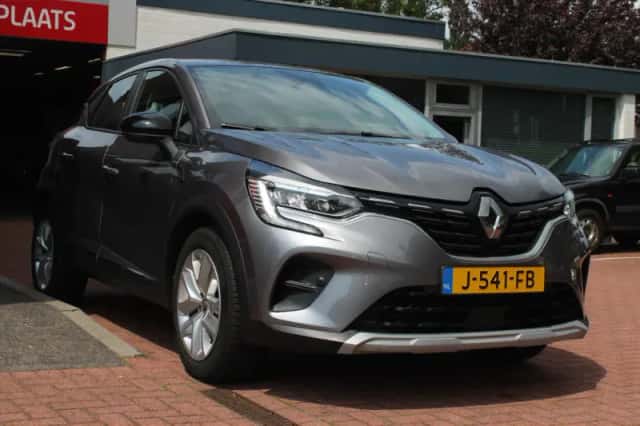 Renault Captur (2020) thumbnail 6