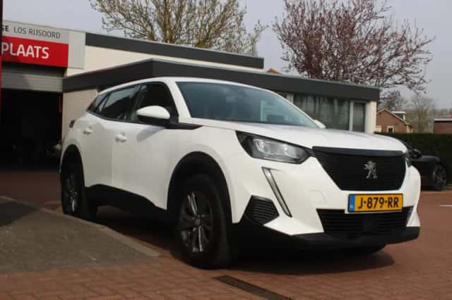 Peugeot 2008 (2020) thumbnail 6