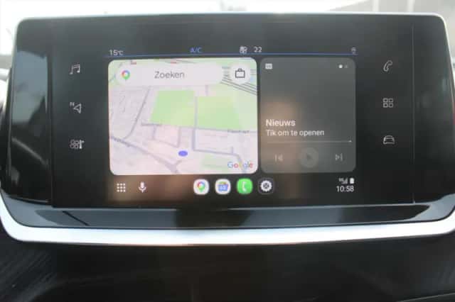 Peugeot 2008 (2020) thumbnail 9