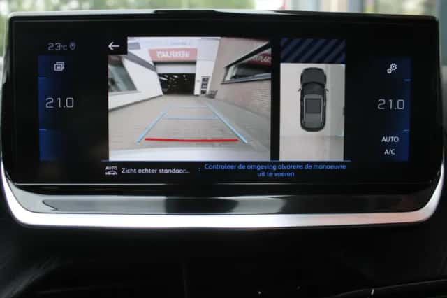 Peugeot 2008 (2021) thumbnail 12