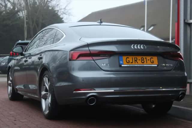 Audi A5 (2020) thumbnail 2