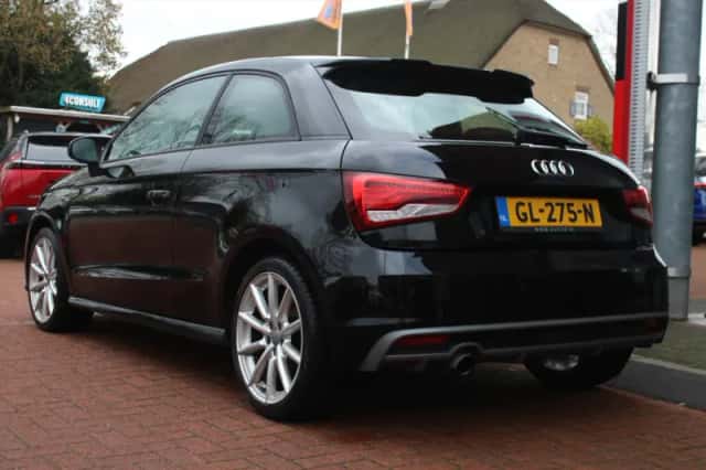 Audi A1 (2015) thumbnail 3