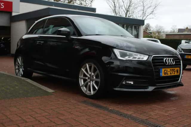 Audi A1 (2015) thumbnail 6