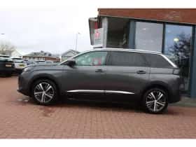 Peugeot 5008 (2021) thumbnail 2