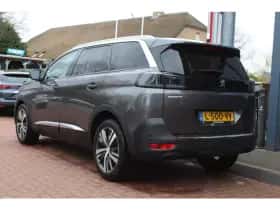 Peugeot 5008 (2021) thumbnail 3