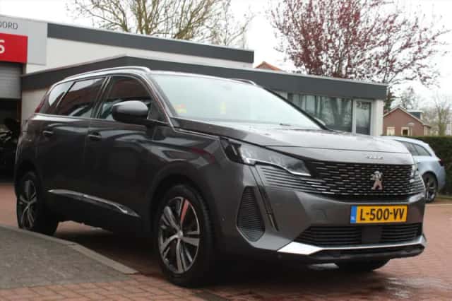 Peugeot 5008 (2021) thumbnail 6