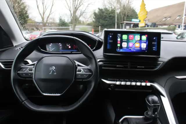 Peugeot 5008 (2021) thumbnail 7