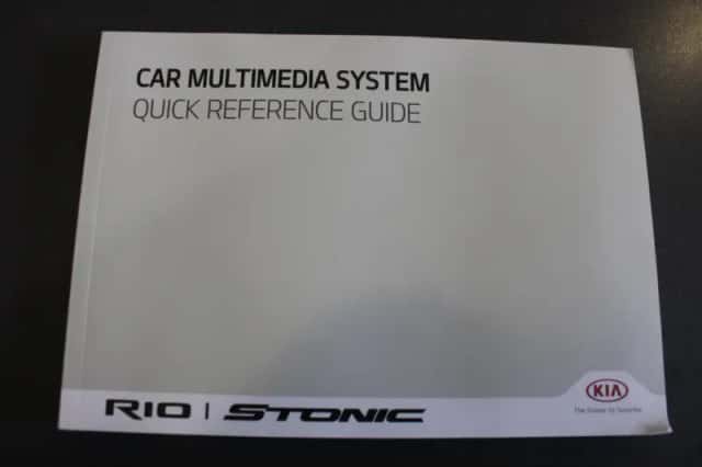 Kia Stonic (2019) thumbnail 16