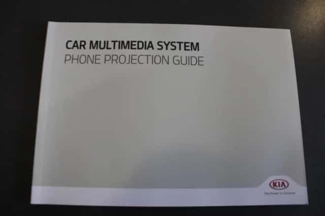 Kia Stonic (2019) thumbnail 17