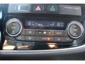 Mitsubishi Outlander thumbnail 12