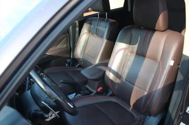 Mitsubishi Outlander (2017) thumbnail 15