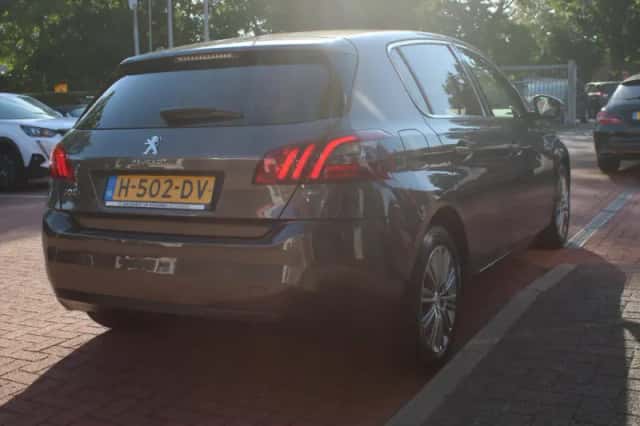 Peugeot 308 (2020) thumbnail 5