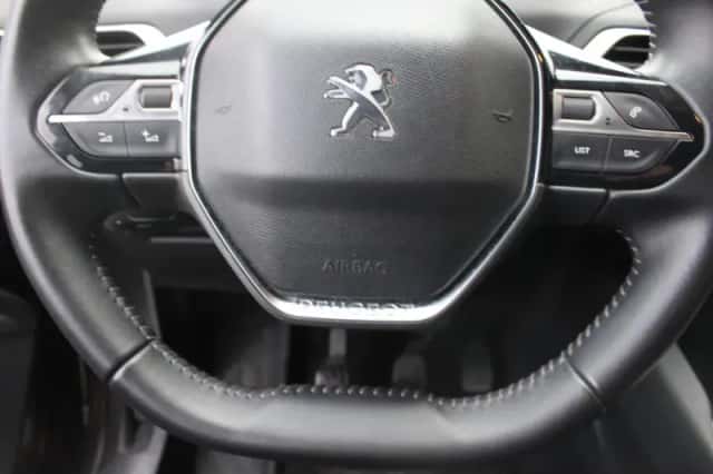 Peugeot 3008 (2021) thumbnail 14