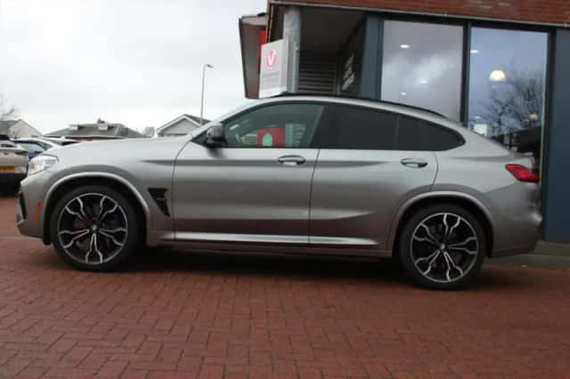 BMW X4 (2020) thumbnail 3