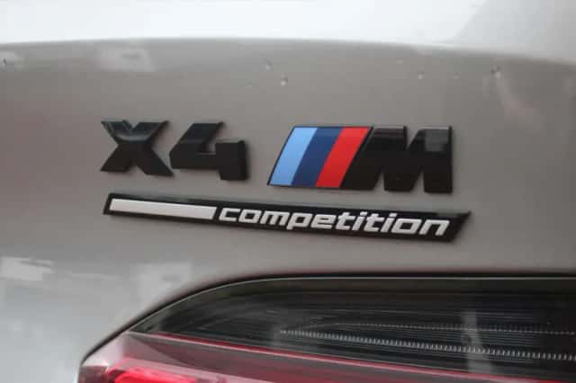 BMW X4 (2020) thumbnail 6