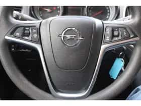 Opel Astra (2013) thumbnail 11