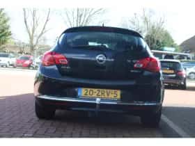 Opel Astra (2013) thumbnail 4