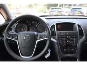 Opel Astra (2013) thumbnail 7