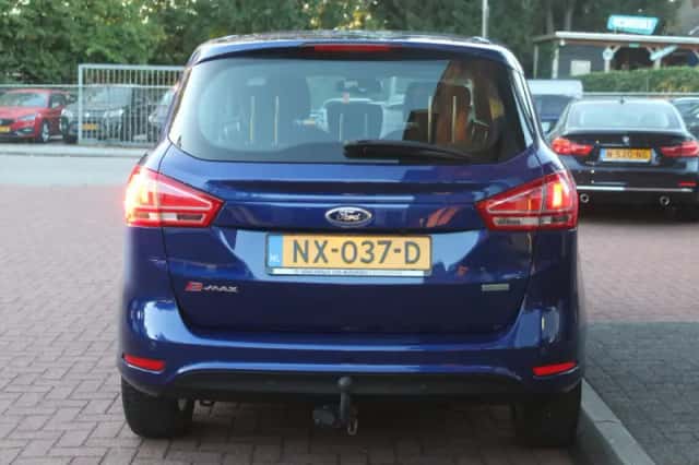Ford B-Max (2017) thumbnail 4