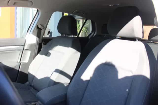 Volkswagen Golf (2022) thumbnail 13