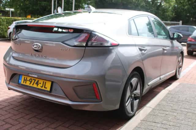 Hyundai Ioniq (2020) thumbnail 5