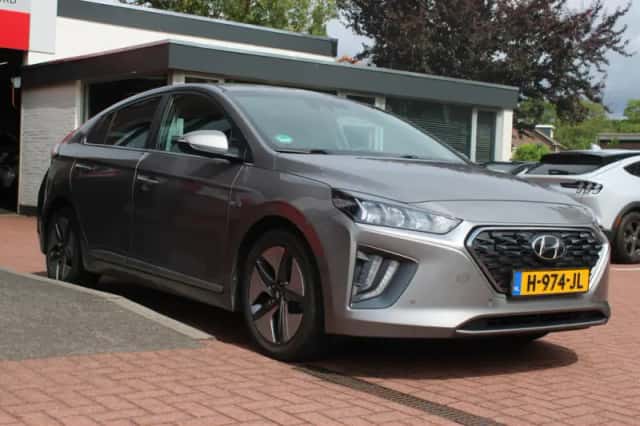 Hyundai Ioniq (2020) thumbnail 6