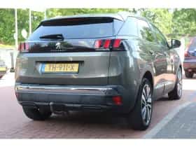 Peugeot 3008 (2018) thumbnail 5