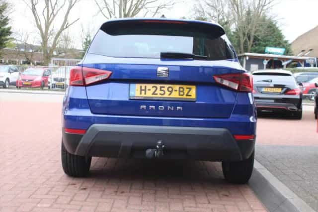 SEAT Arona (2020) thumbnail 4