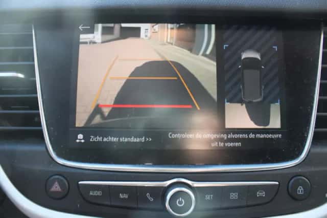 Opel Crossland X (2020) thumbnail 10