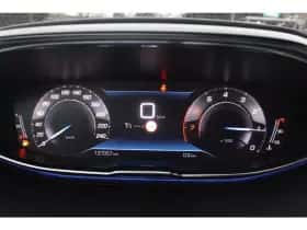 Peugeot 3008 (2021) thumbnail 11