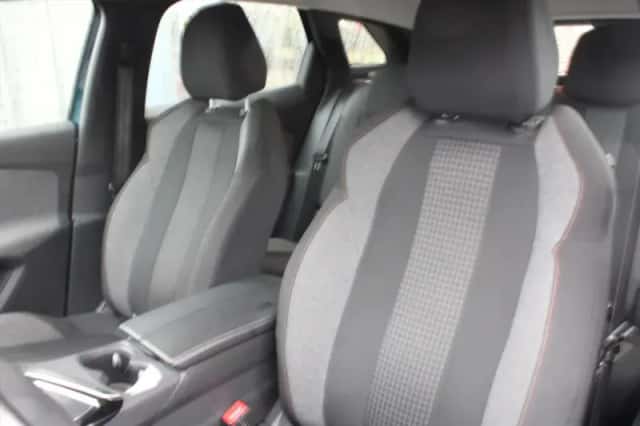 Peugeot 3008 (2021) thumbnail 14