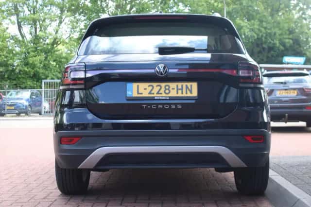 Volkswagen T-Cross (2021) thumbnail 4