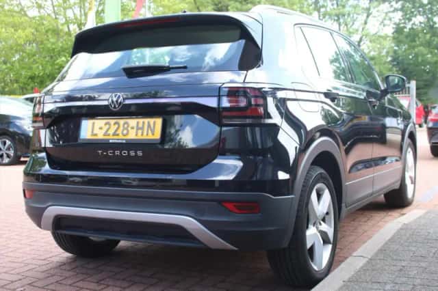 Volkswagen T-Cross (2021) thumbnail 5
