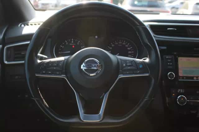 Nissan Qashqai (2020) thumbnail 8