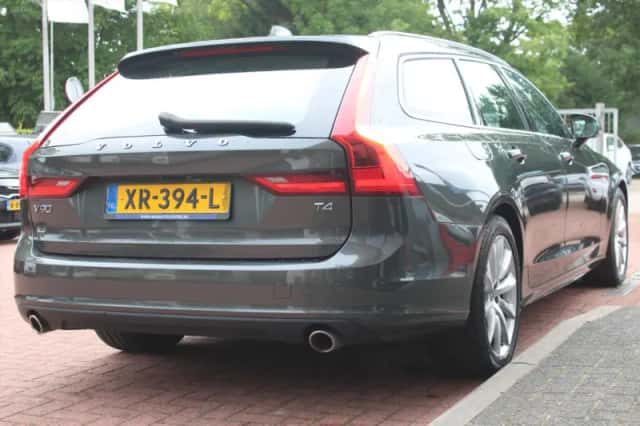 Volvo V90 (2019) thumbnail 5