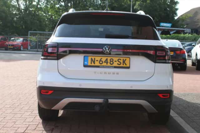 Volkswagen T-Cross (2021) thumbnail 4