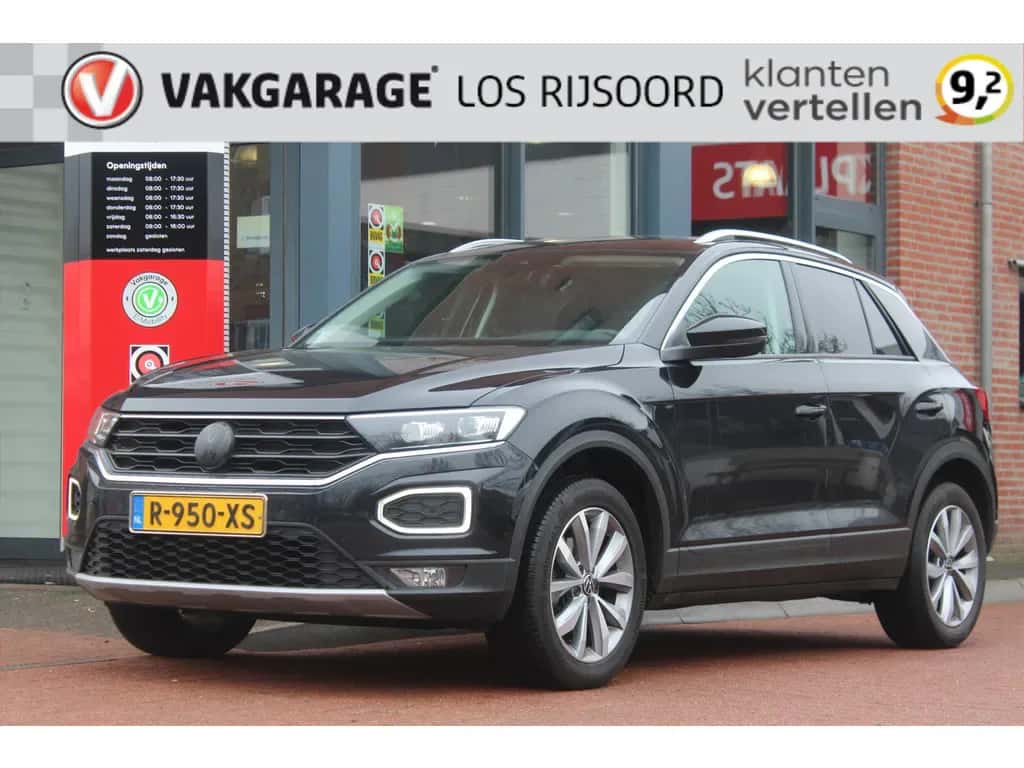 Volkswagen T-Roc (2022) — foto 1